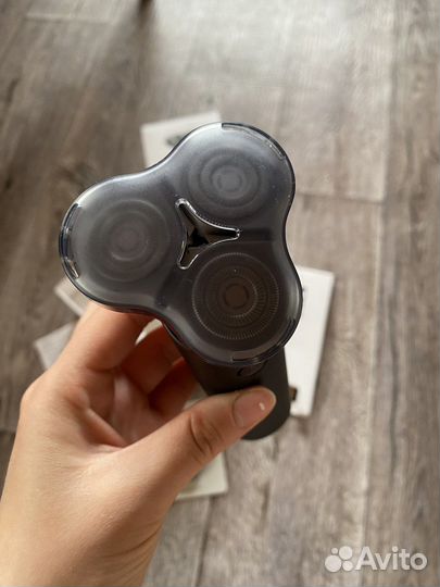 Бритва Xiaomi electric shaver