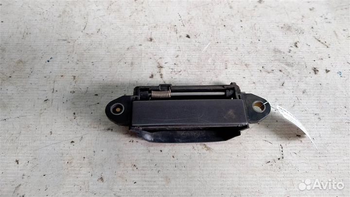 Ручка двери наружная задней левой Audi A6 C4 94-9