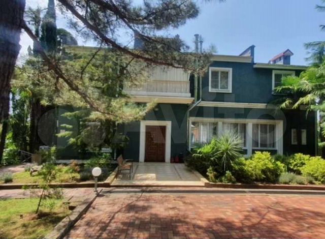 Коттедж 255 м² на участке 100 сот.