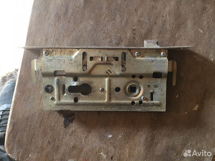 Замок для входной двери бу