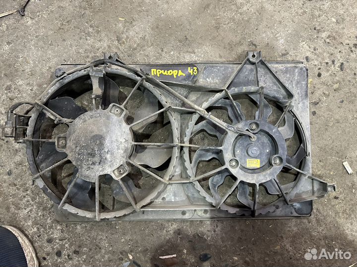 Диффузор радиатора Приора