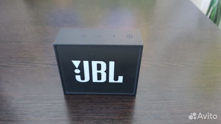 JBL GO