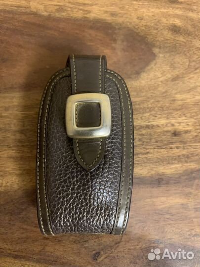 Кожаный чехол на телефон