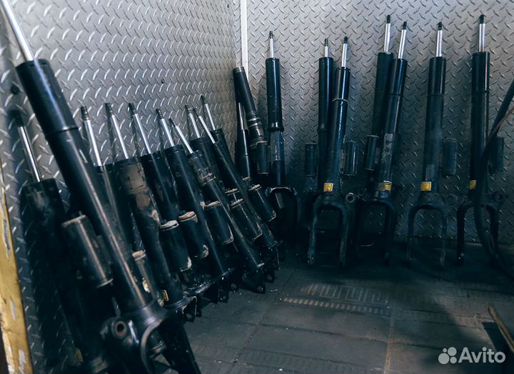 Mercedes-Benz E-Class W212 4WD 09-16 Стойка передн