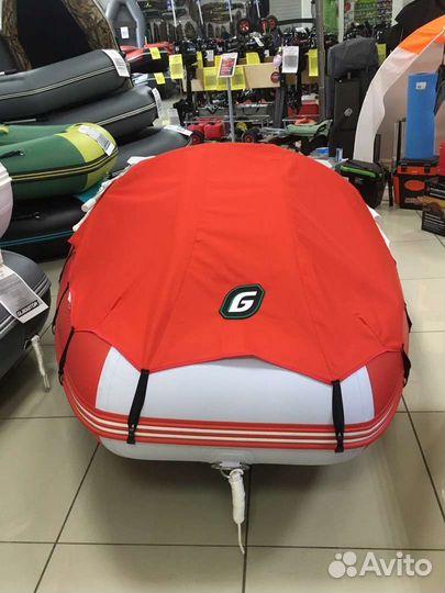 Лодка Gladiator E 350 Pro