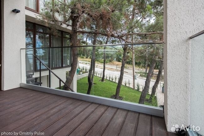 Стеклянное ограждение балконов