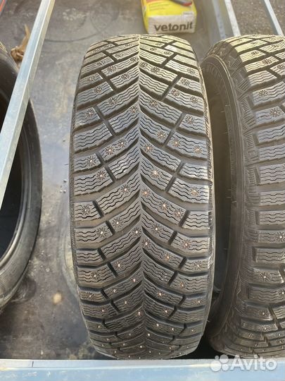 Michelin X-Ice North 4 215/60 R17 100T