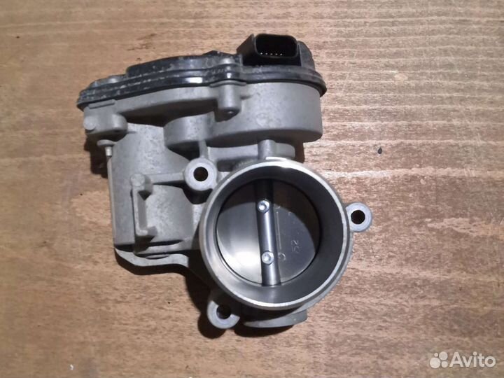 Дросельная заслонка лада