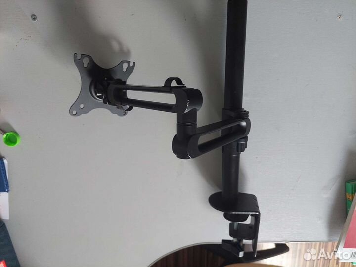 Кронштейн для монитора