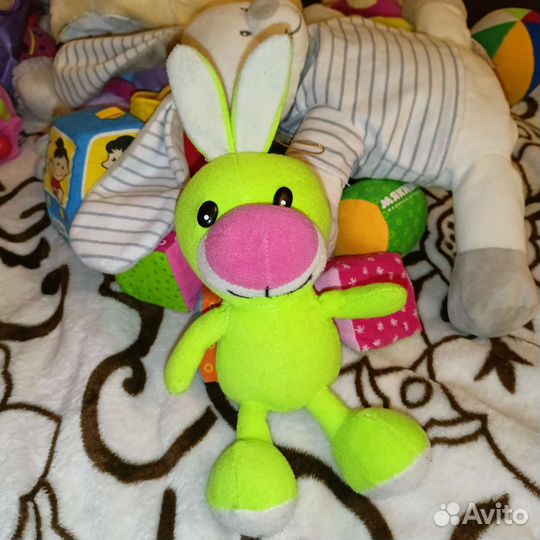 Пакет разных игрушек