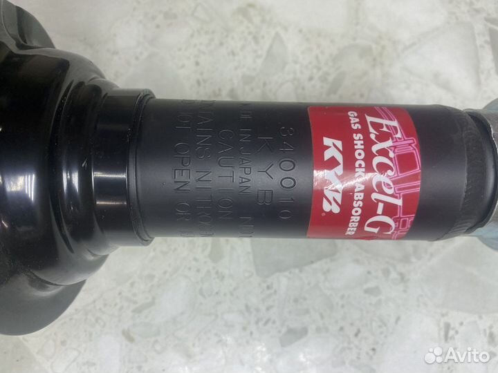 Амортизаторы на infiniti g KYB 340010 и KYB 340011