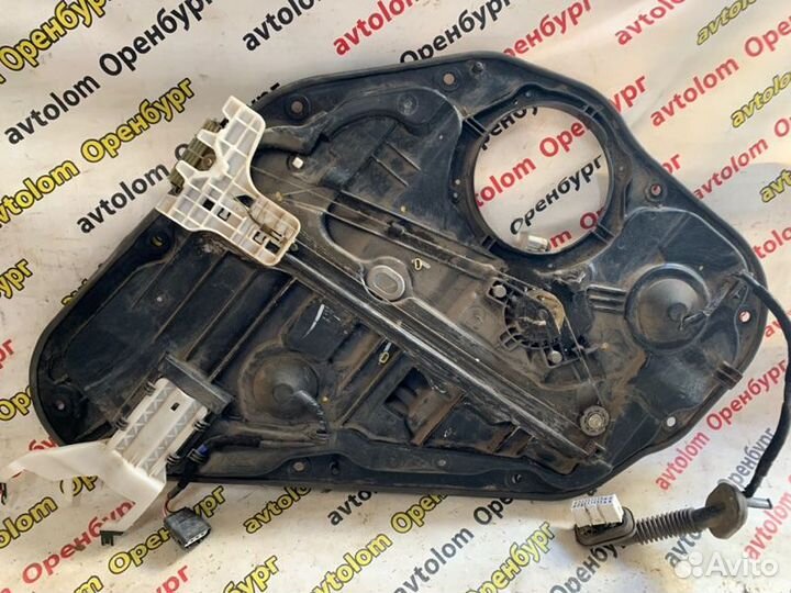 Стеклоподъемник задний правый Hyundai I30 GD
