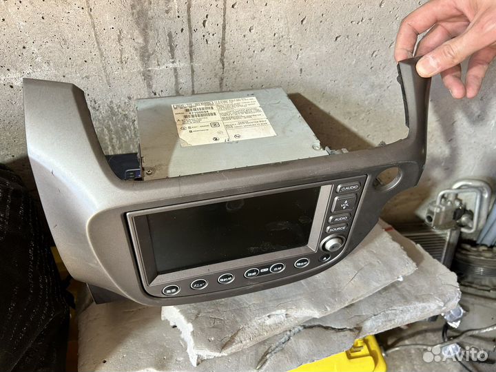 Магнитола на Honda Fit