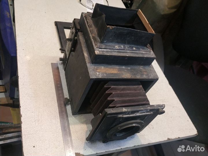 Старинный фотоаппарат