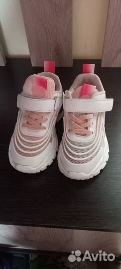Кроссовки для девочки 28 размер