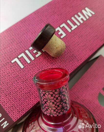 Бутылки в коробке туба