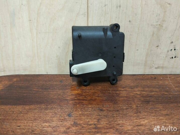 Моторчик заслонки печки Rover 400 (ящик01)