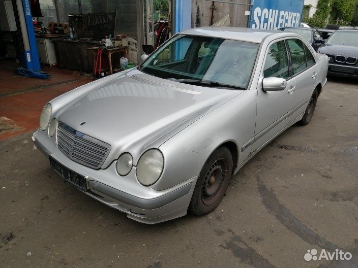 Разбор на запчасти Mercedes E W210