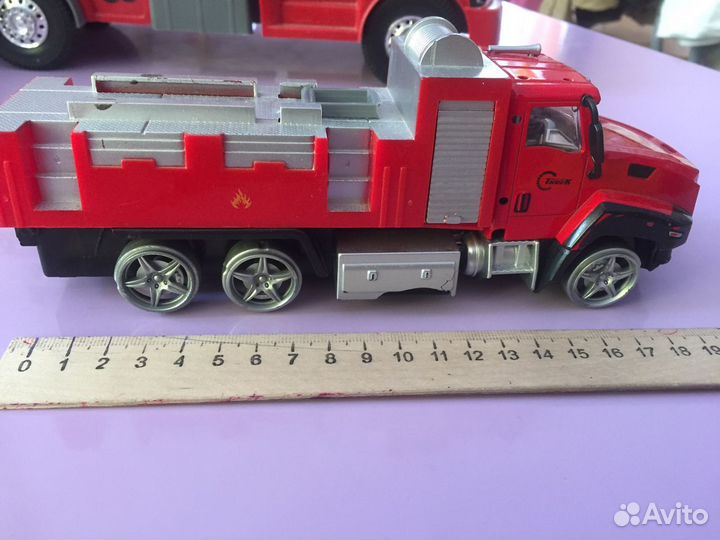 Коллекция пожарных машин (пластик) в подарок книга