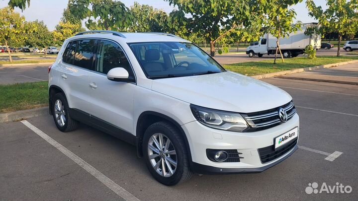 Volkswagen Tiguan 2.0 AT, 2012, 180 966 км