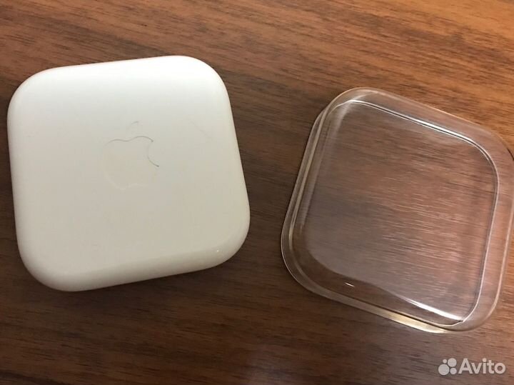 Футляр для проводных наушников Apple