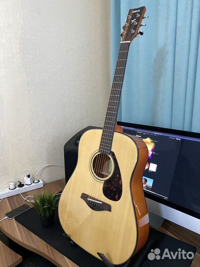 Гитара Yamaha FG800