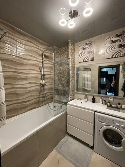 2-к. квартира, 70 м², 3/3 эт.