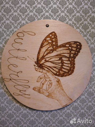 Панно из дерева