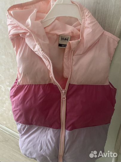 Детская жилетка весенняя