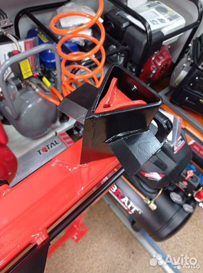 Дровокол 5 тонн 2,2 кВт 52 см на стойке