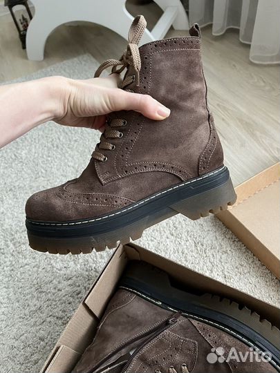 Ботинки женские