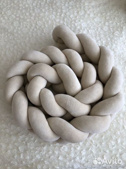 Бортик коса в кроватку