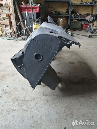 Торпедо Renault Duster 2010-2021