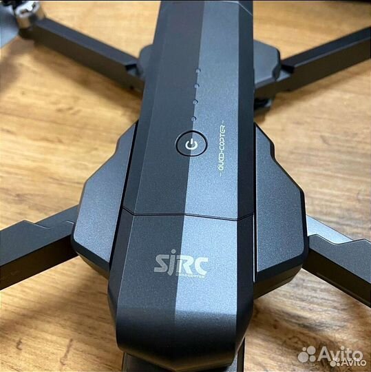 Квадрокоптер дрон с камерой