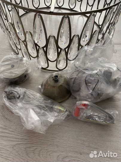 Люстра потолочная новая