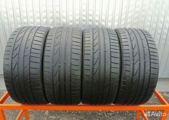 Bridgestone Potenza RE050A 235/35 R19 103P