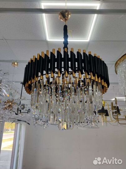 Люстра подвесная новая