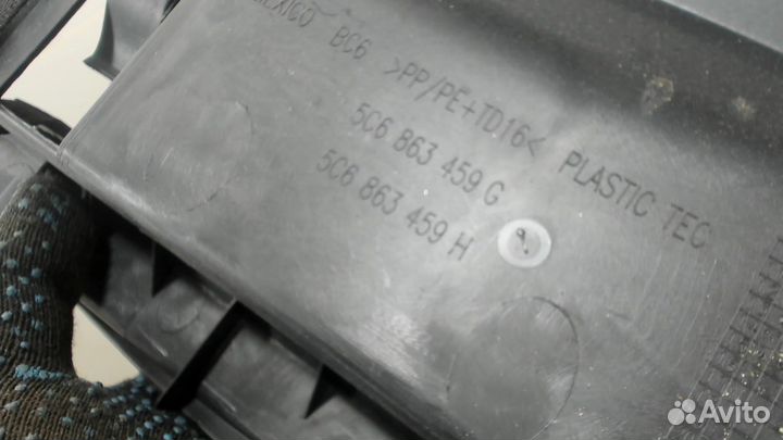 Обшивка крышки багажника Toyota RAV 4, 2006