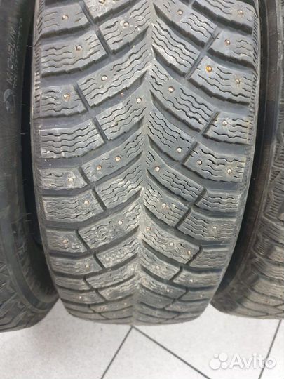 Michelin X-Ice North 4 SUV 215/65 R16