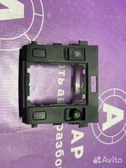 Накладка МКПП Suzuki Grand Vitara TD54W J20A 2005