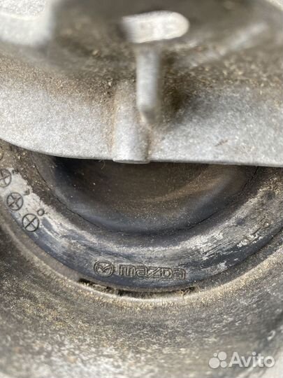 Опора двигателя Mazda