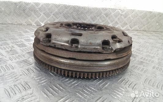 Маховик демпферный дизельный KIA carens 3 (ZML15A4