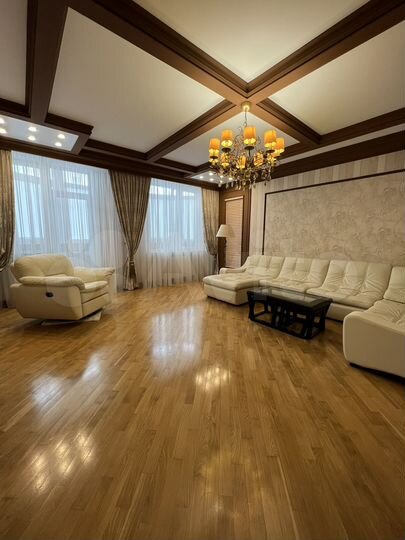 2-к. квартира, 126 м², 6/14 эт.