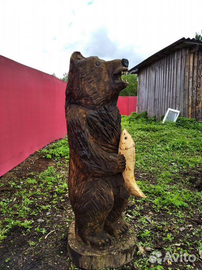 Ручная резьба по дереву.фигуры,таблички,столики и