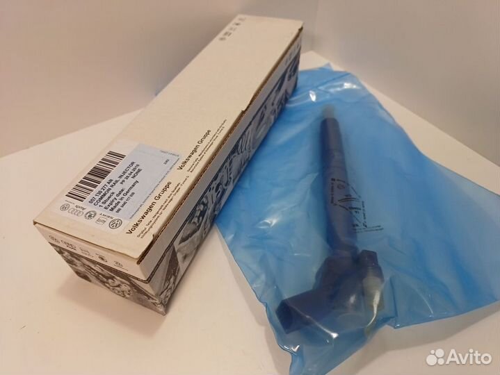 Форсунка VW 057130277AN bosch 0445117039 NEW orig