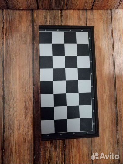 Магнитные шахматы, 3 в 1(шахматы, шашки, нарды.)