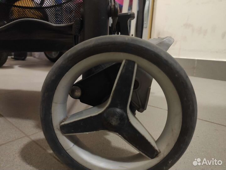 Коляска прогулочная Peg perego si