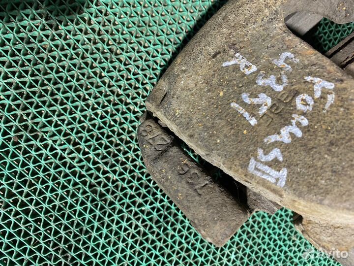 Суппорт передний Ford Focus 2