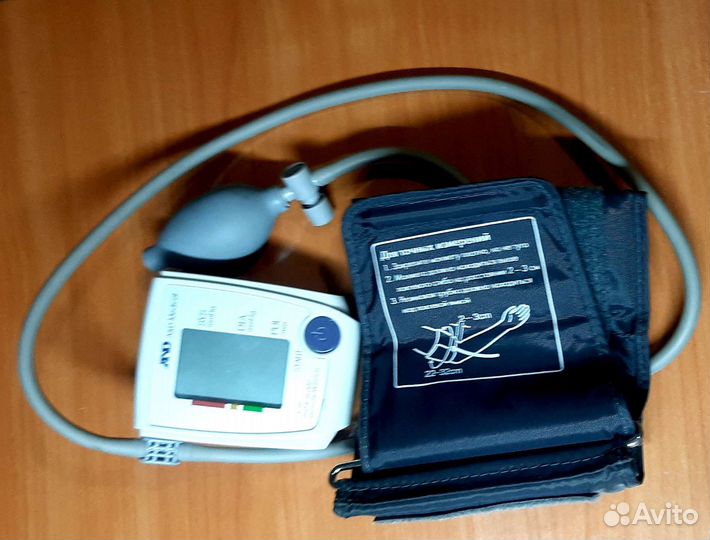 Тонометр полуавтоматический. Без торга