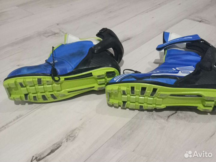 Лыжные ботинки для конькового хода